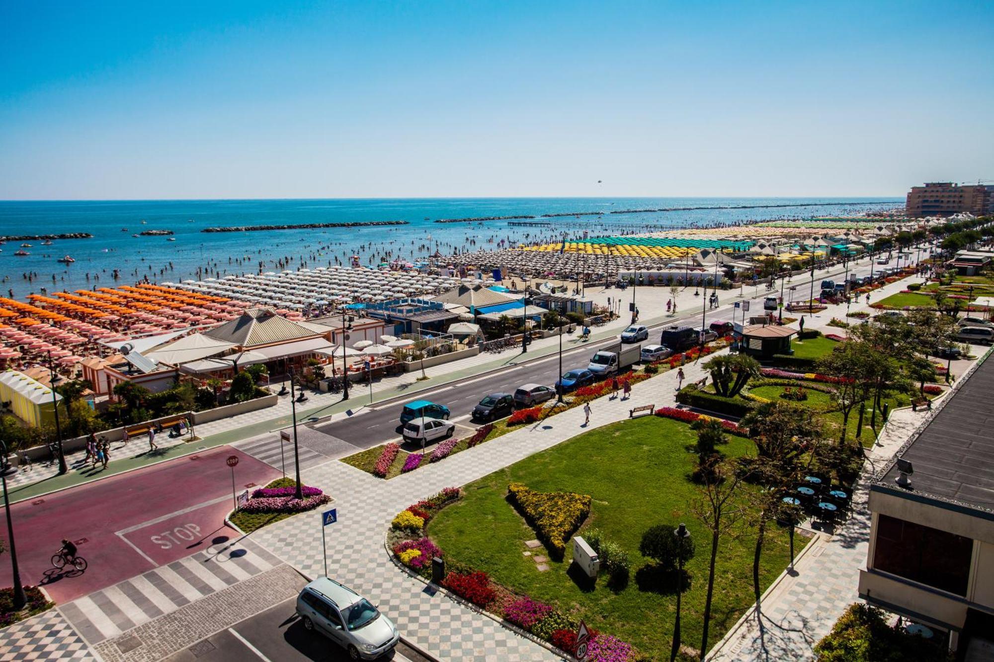 Hotel Garden Cesenatico Εξωτερικό φωτογραφία